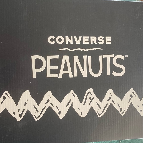 CONVERSE X PEANUTS CHUCK TAYLOR ALL STAR - Picture 6 of 7